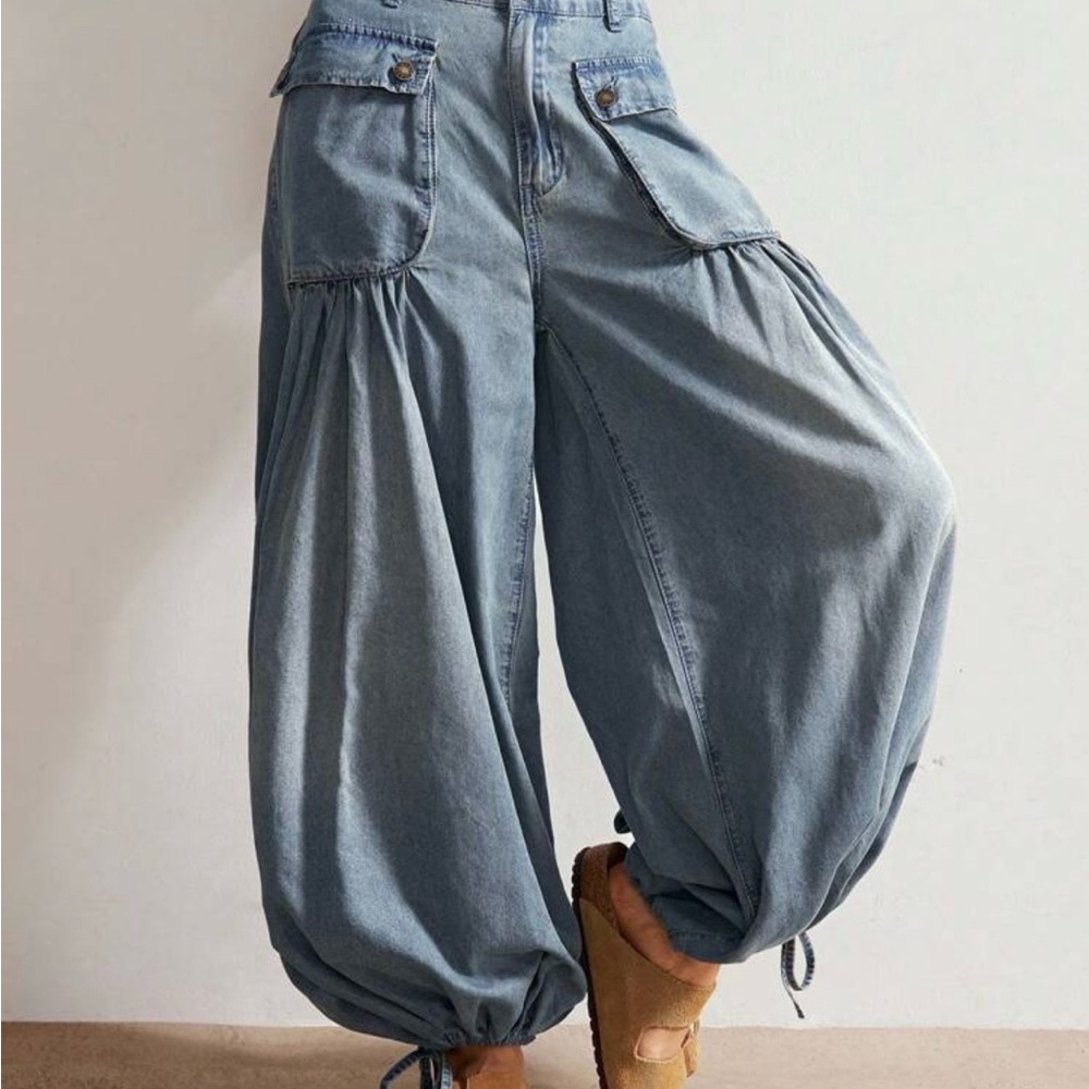 Wide Leg Blue Jeans - Picture 4 of 6